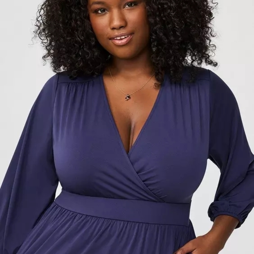 NWT Navy Blue Studio Knit Surplice Tiered Mini Dress | Long Sleeve Size 2 - Picture 3 of 5